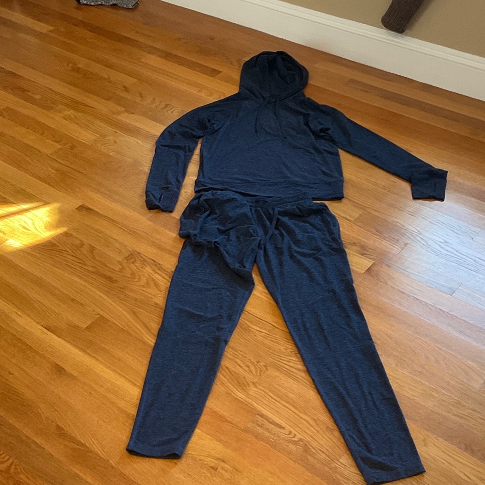 Outdoor Voices Women's Navy Blue Cloudknit Set